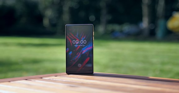Doogee Mix 4 - stylish frameless slider