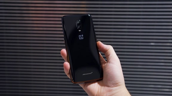 OnePlus 6T McLaren Edition - as fast and powerful as an expensive car