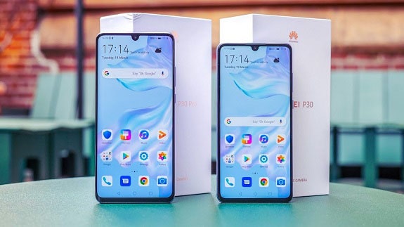 Huawei P30 and Huawei P30 Pro - the whole universe in one photo